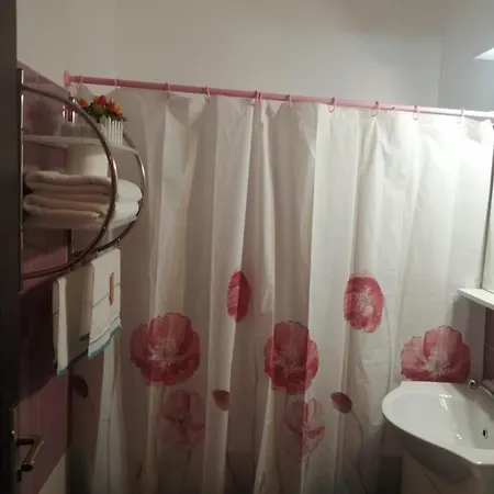 G&v Luxury Drumul Taberei Bükreş