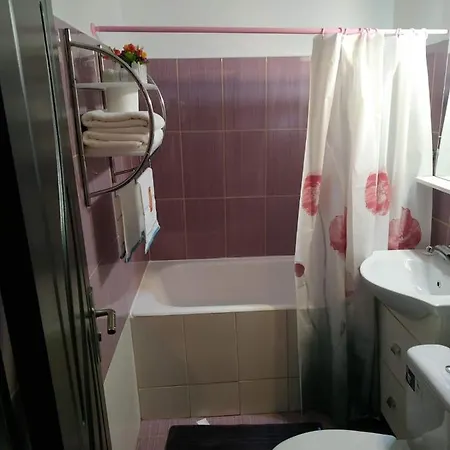 G&v Luxury Drumul Taberei * Bükreş